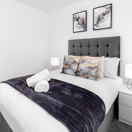 Luxury Apartment - 2 Bedrooms - Balcony - Parking - Netflix - Wifi - 7Mc Бірмінгем Екстер'єр фото