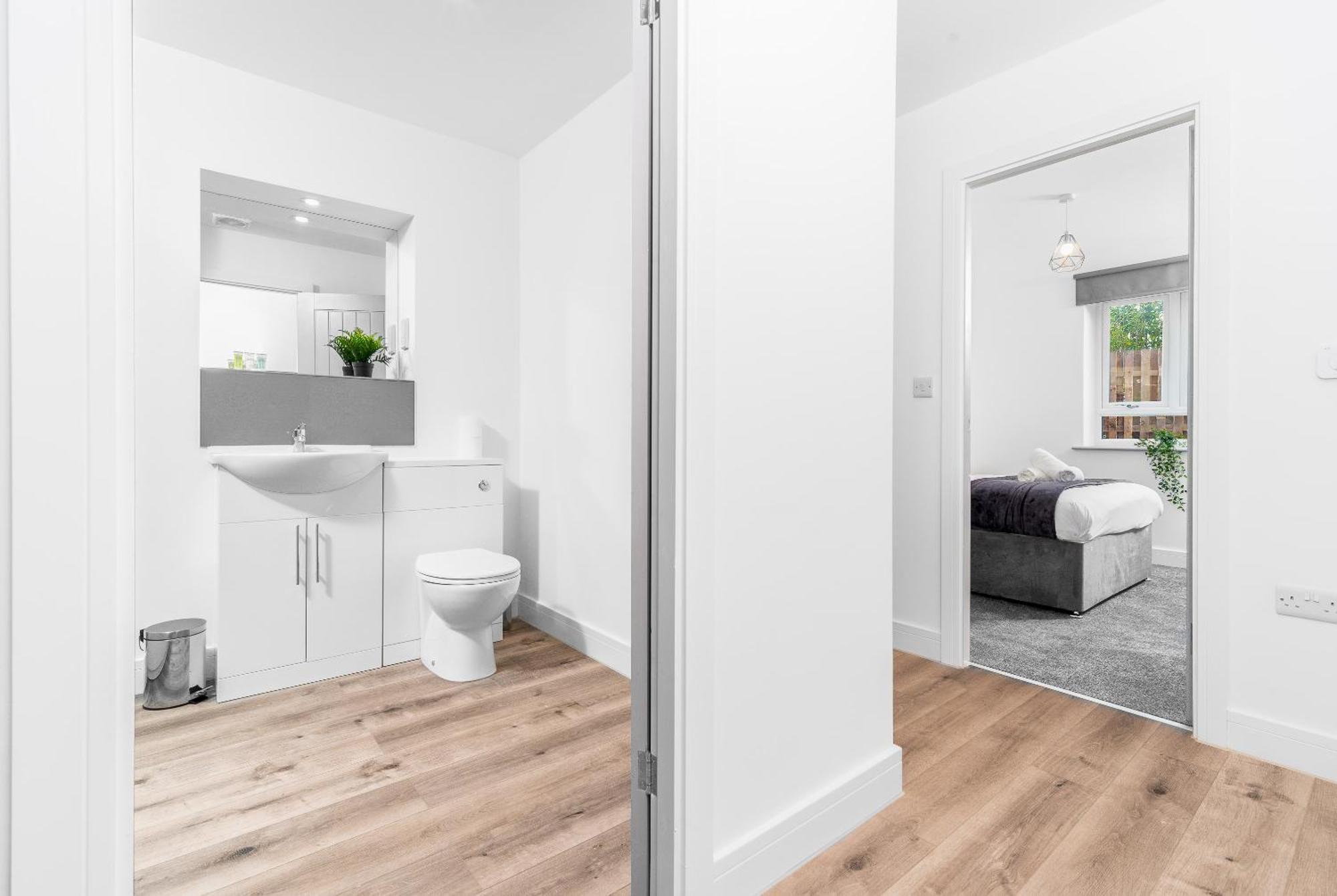 Luxury Apartment - 2 Bedrooms - Balcony - Parking - Netflix - Wifi - 7Mc Бірмінгем Екстер'єр фото