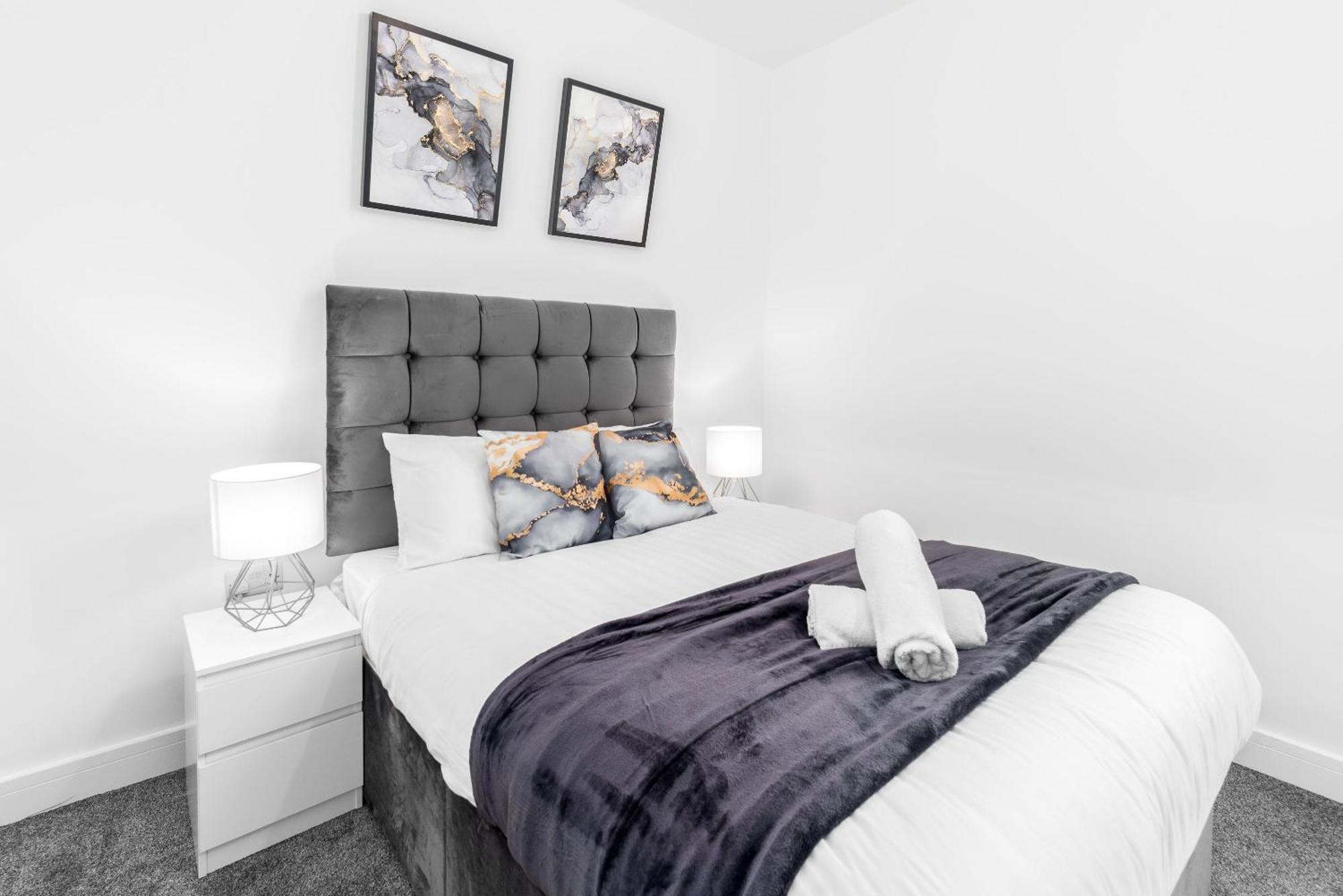 Luxury Apartment - 2 Bedrooms - Balcony - Parking - Netflix - Wifi - 7Mc Бірмінгем Екстер'єр фото